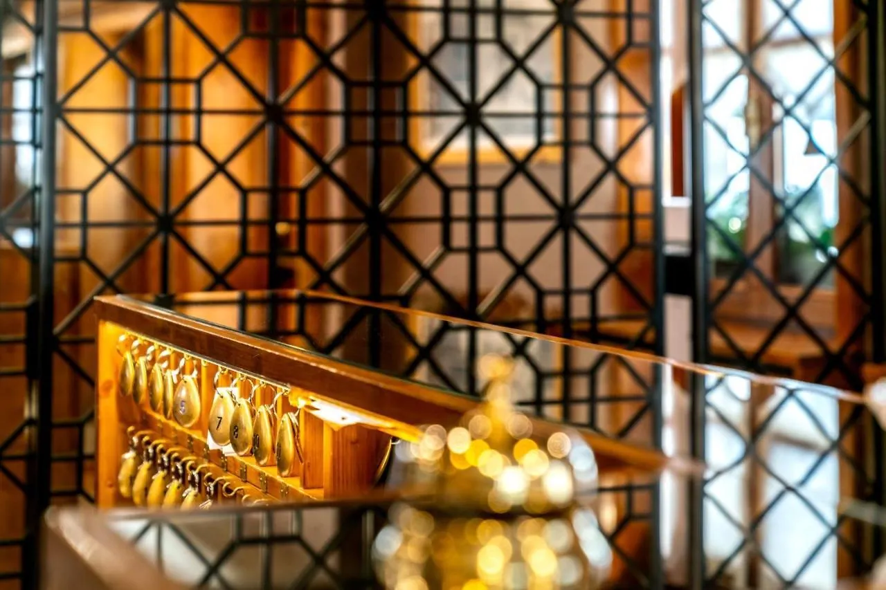קורטינה ד'אמפזו Ambra Cortina Luxury&Fashion Hotel