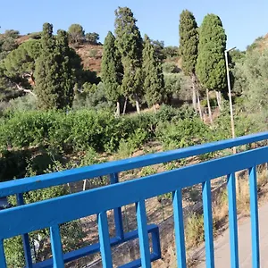 https://casa-borgo-borrello.sicilyhotelsitaly.net