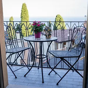 https://tyche-apartaments-rooms.sicilyhotelsitaly.net