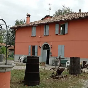 https://agriturismo-la-riccardina.emilia-romagnahotels.net