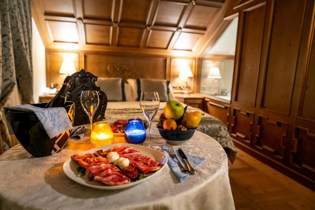 ****  Ambra Cortina Luxury&Fashion Hotel Cortina d'Ampezzo Italy