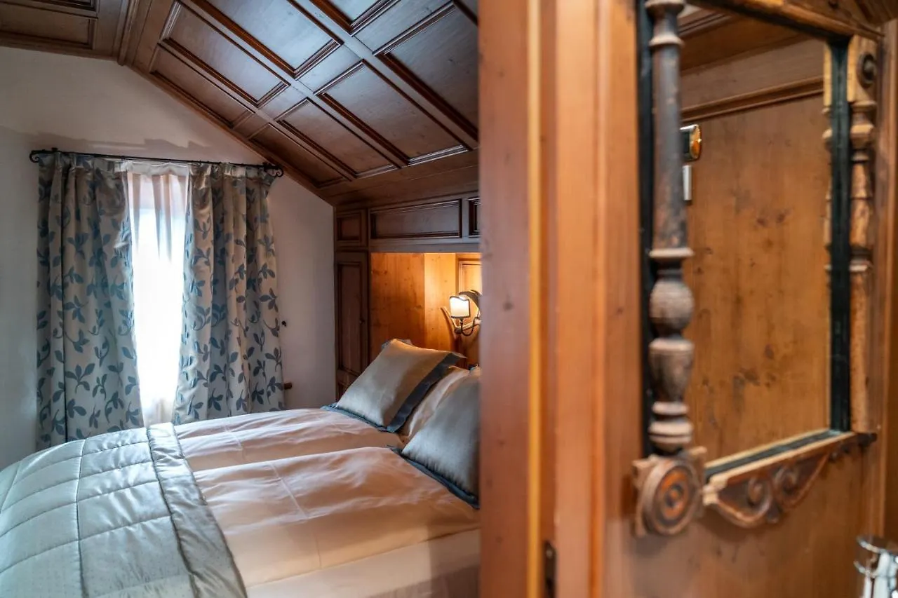 Ambra Cortina Luxury&Fashion Hotel Cortina d'Ampezzo Italy